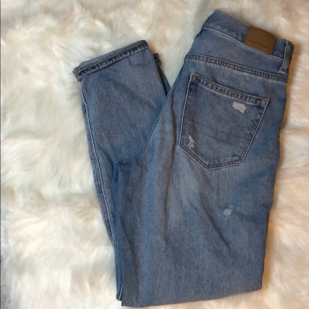 AE LIGHT WASH JEAN